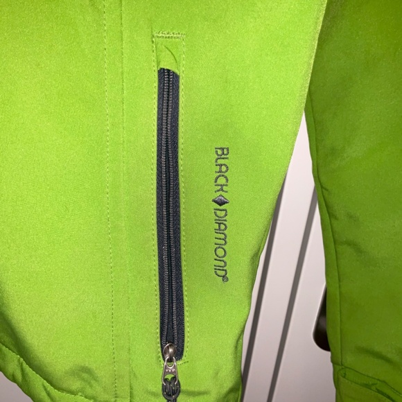green ski/snow jacket - Picture 2 of 6